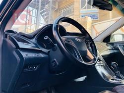 هیوندای ازێرا